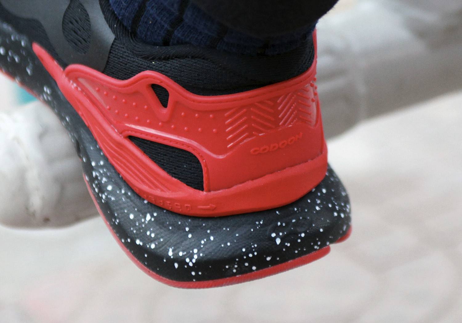 咕咚智能跑鞋21k超轻款适合人群,咕咚智能跑鞋10kst02