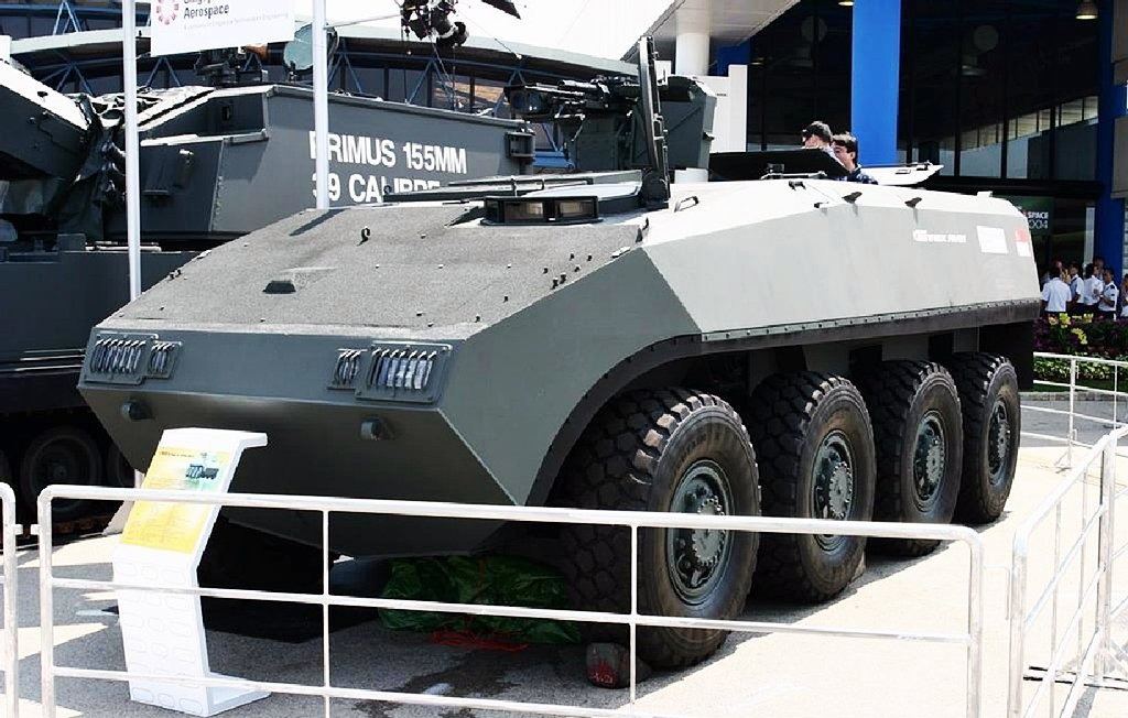 摩天大楼上面的机械怪兽,摩天大厦狂暴巨兽视频