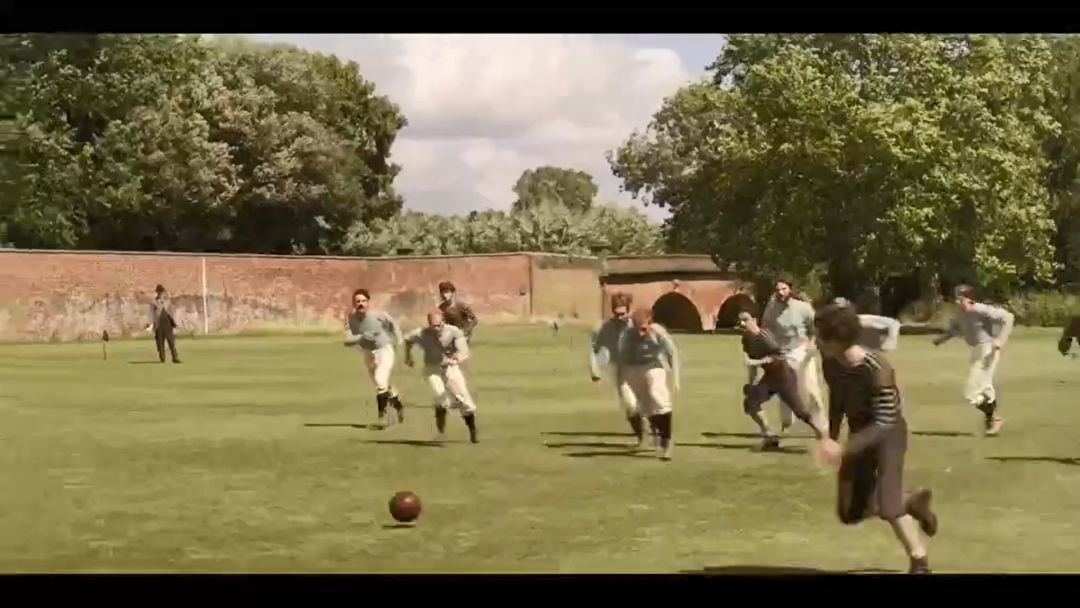 全世界都在为它疯狂-《足球英杰》