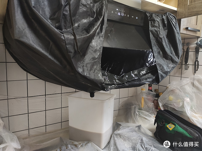 油烟机上门清洁服务,专业清洗厨房油烟机上门服务