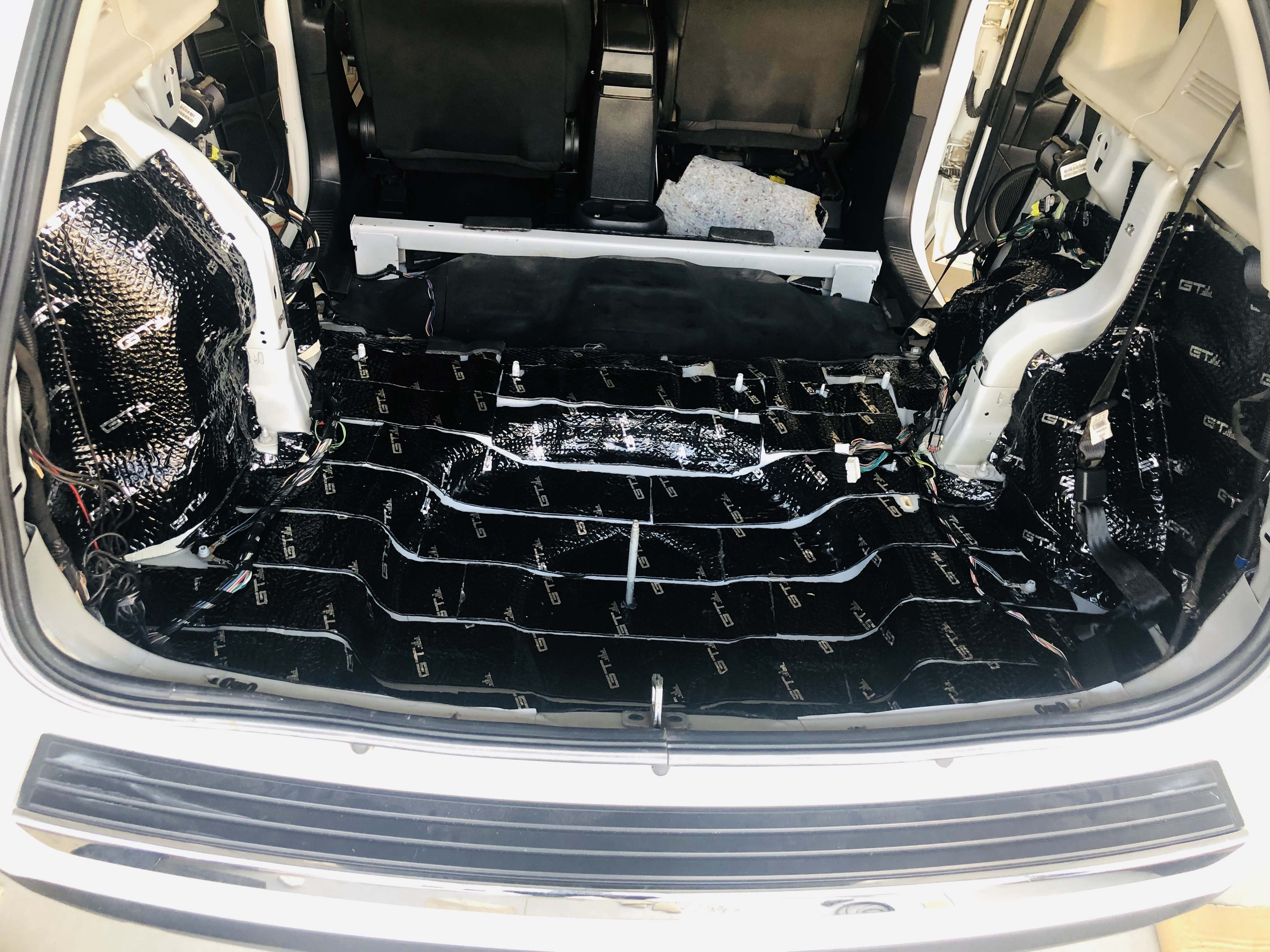 jeep指南者爆改,jeep指南者1.4t家享版隔音效果