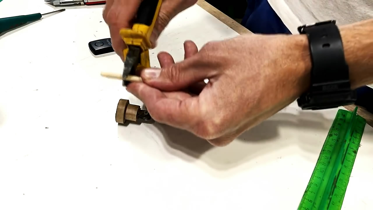 手工制作玩具机器人小视频,纸板机器人手工制作教程