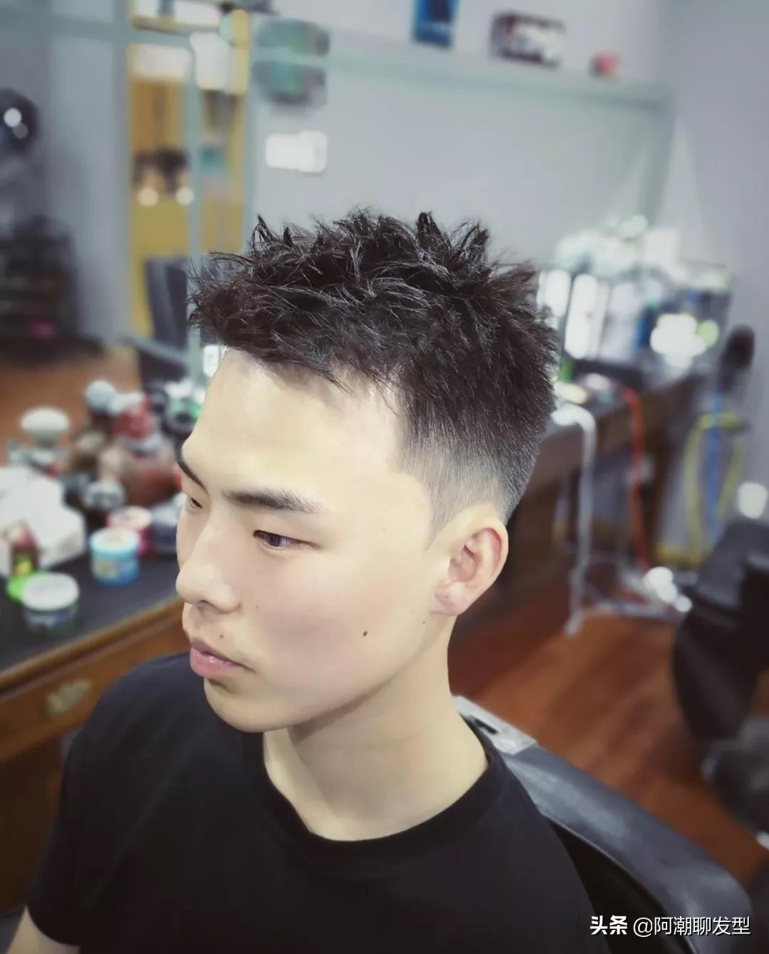男士发型2020流行发型短发锡纸烫,男士m型短发发型2020流行发型