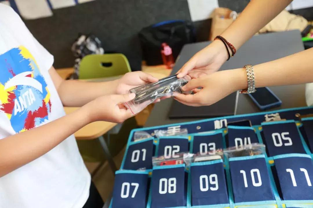 新东方暑假班被疯狂吐槽原因是,武汉新东方暑假班