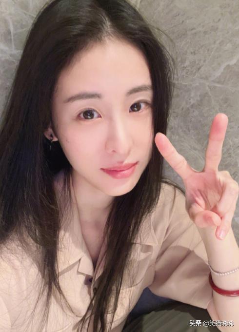 造谣华晨宇整容的网友道歉：前经纪人好友供图，要求华晨宇别计较