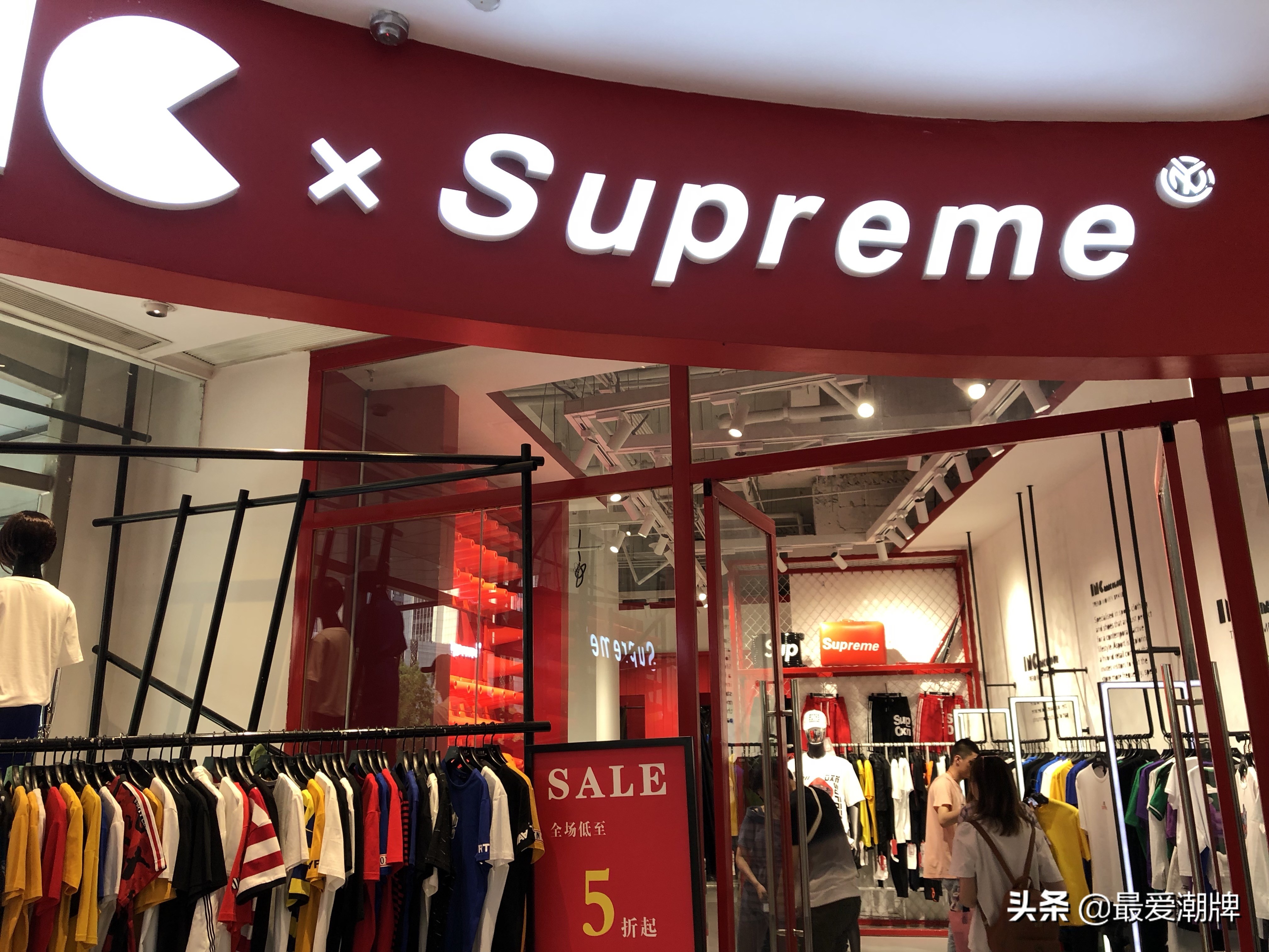 supreme在韩国开店,supreme三次易主