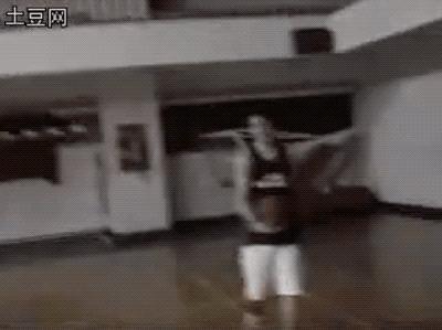 为啥高以翔叫高飞,高以翔展翅高飞