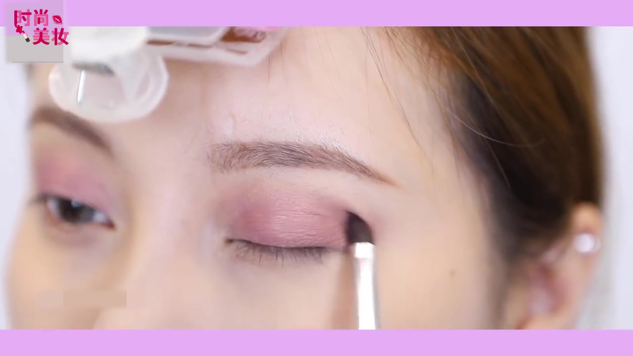 单色眼影橘朵神仙色,橘朵新款七色眼影盘超火教程