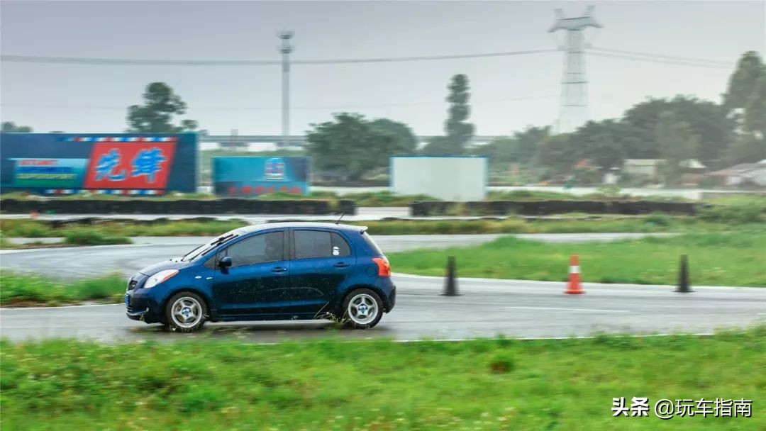 雅力士和飞度gk5哪个好看,雅力士rs和gk5谁厉害