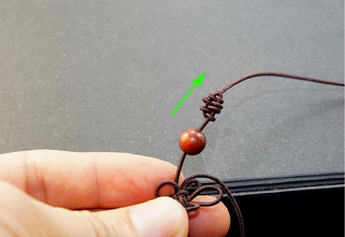 佛珠手链三通穿法及吉祥结编法,橡皮筋佛珠三通的穿法慢步骤