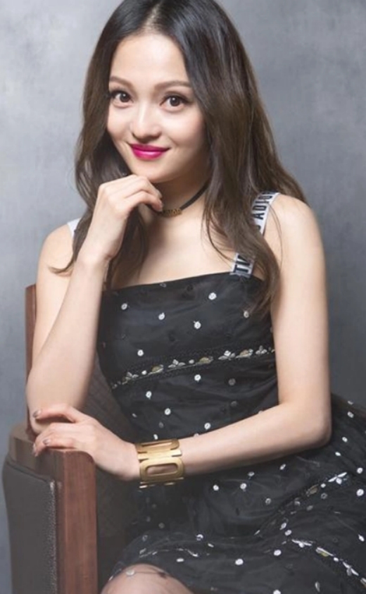 6大比艺人颜值高的经纪人，个个品貌端庄，甩艺人几条街