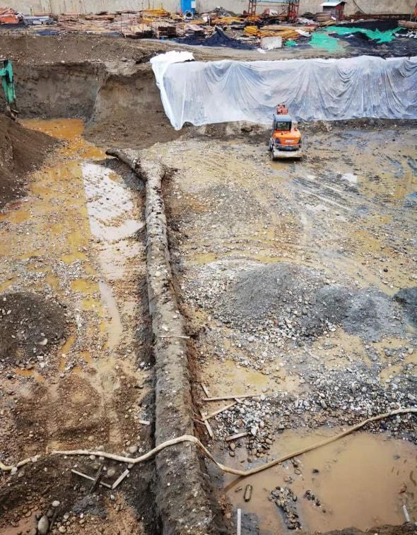 嘉陵江惊现巨大阴沉木有什么用处,地下为什么有乌木阴沉木