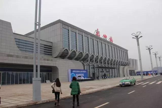 乐山热点丨回家过年咯，乐山四大车站购票、换乘攻略看这里