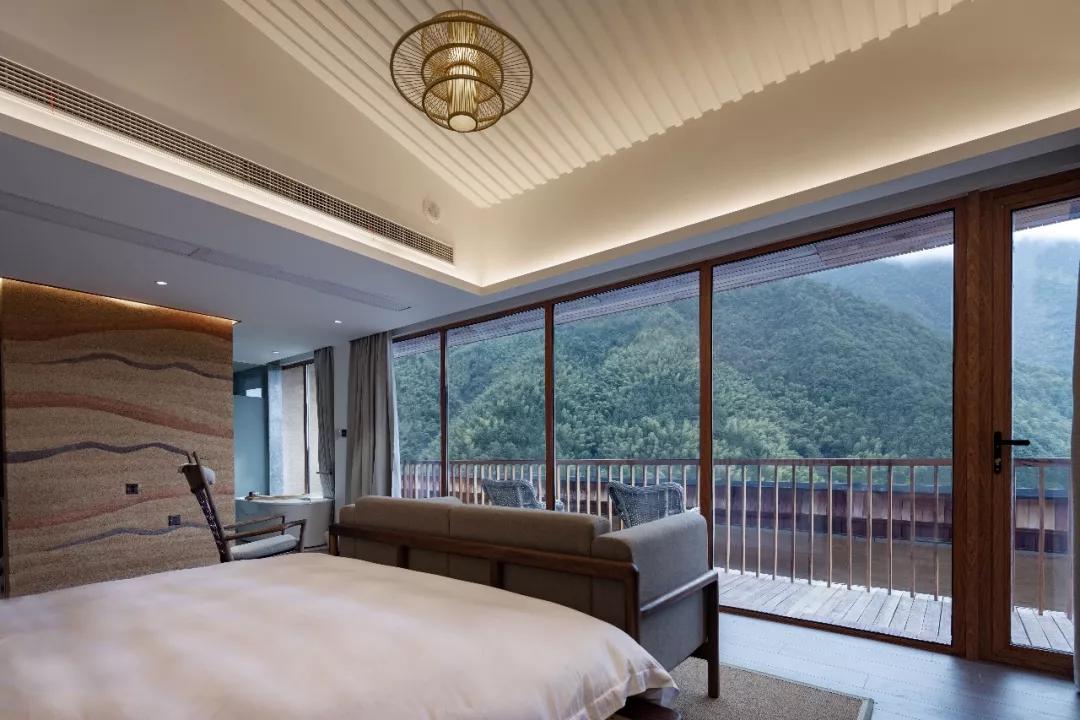 有着双重人生的小城青田，你对它的实力一无所知