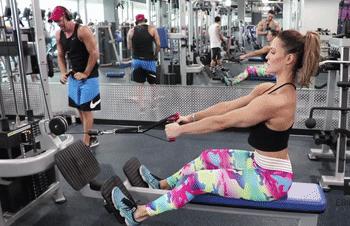 六个瘦背方法塑造迷人美背,女生练背让胸部挺拔