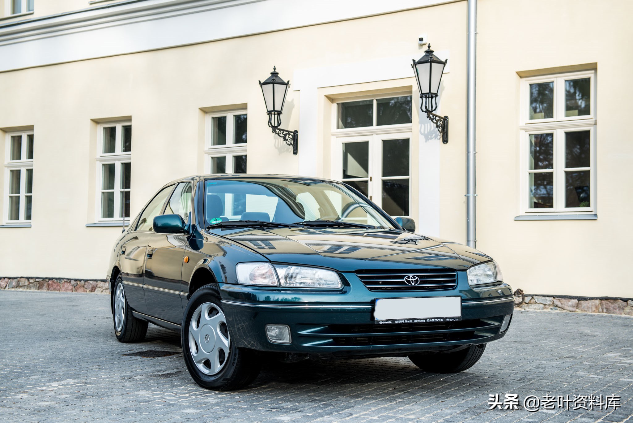 第二代丰田佳美1988,97年丰田佳美2.2排量图片