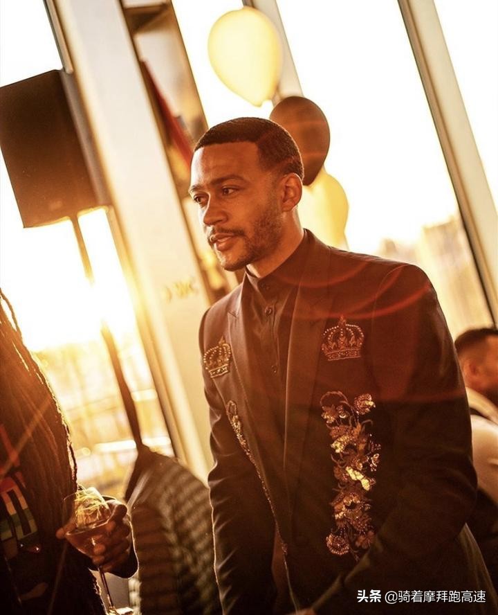 足球先驱人物,足球新时代的领军人物