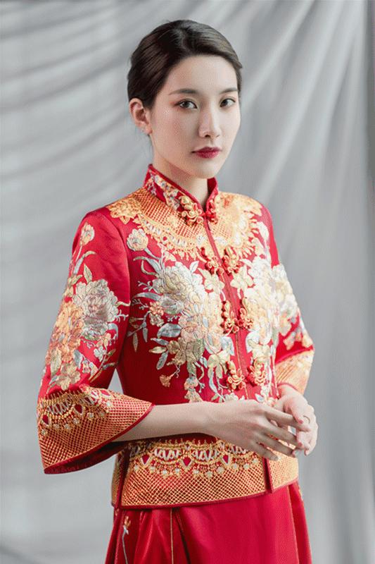 这家婚纱馆美到炸裂!整整3层超梦幻,更有大牌TF口红免费送