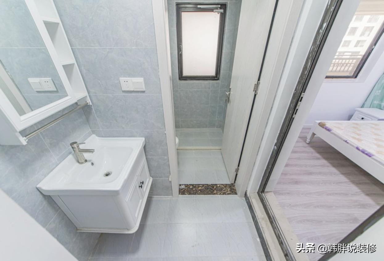 这才是真正的穷装,102㎡硬装带家具共5万,可以用家徒四壁来形容