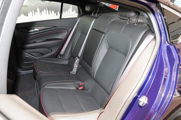 超高性价比的b级性能车别克君威gs,全新一代别克君威gs试驾