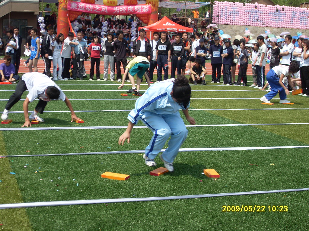 室内适合玩激励团队凝聚力的游戏,培训团队游戏