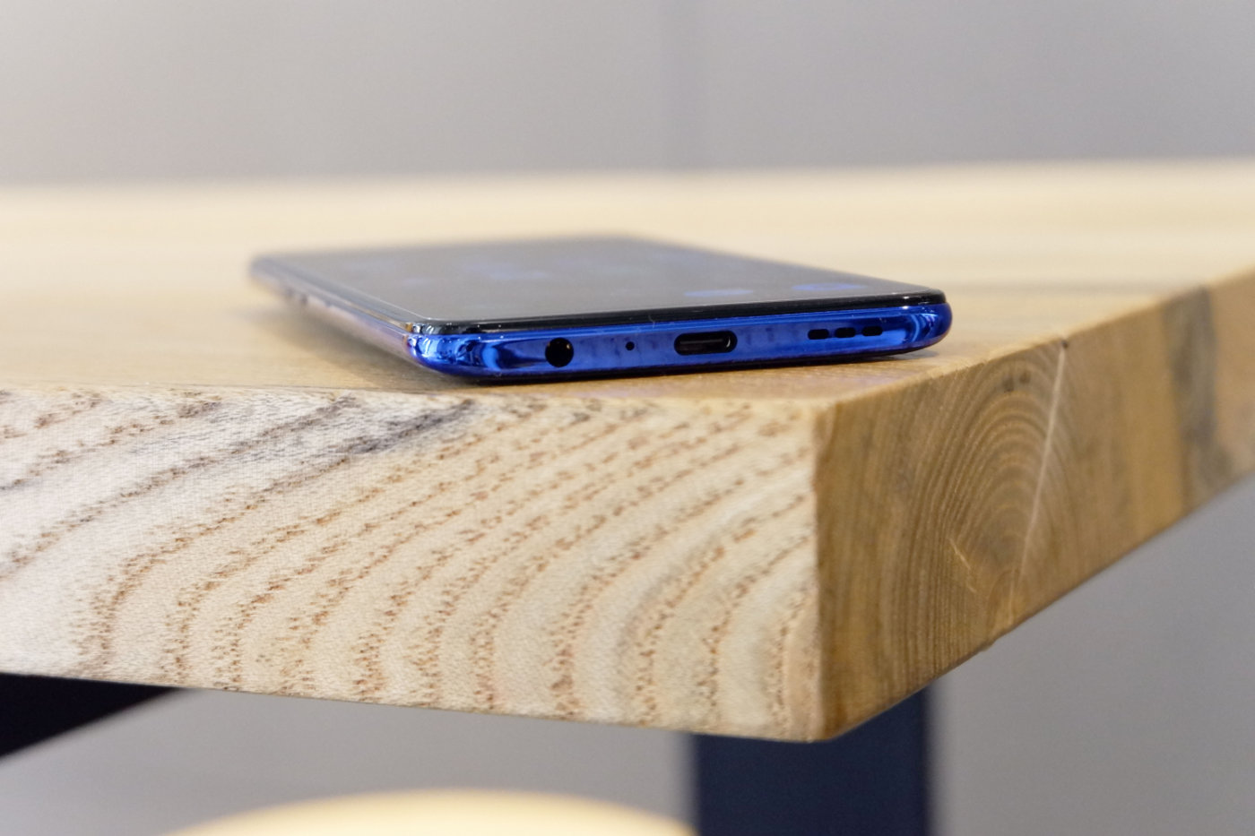 realmex青春版和x参数,realmex发布价是多少