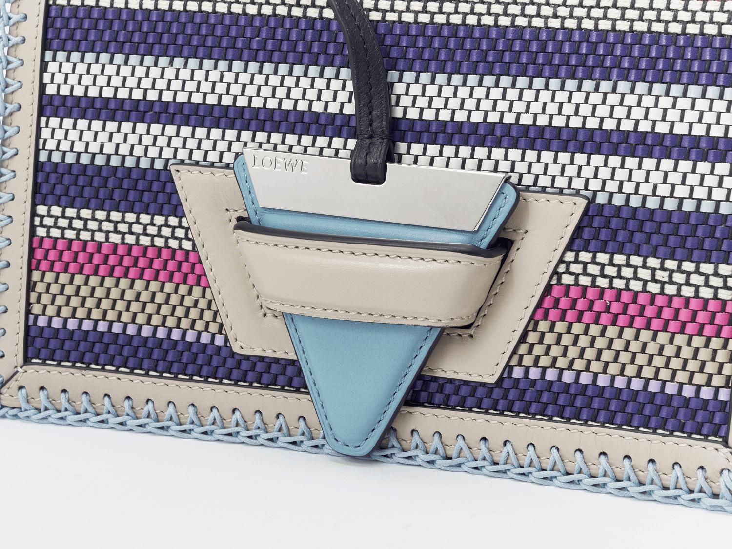 loewe半月形手袋手提包,loewe走秀款包包