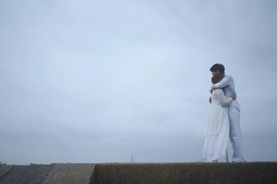 分手那天她带走了我所有的口罩,分手时他拿走了我的口罩