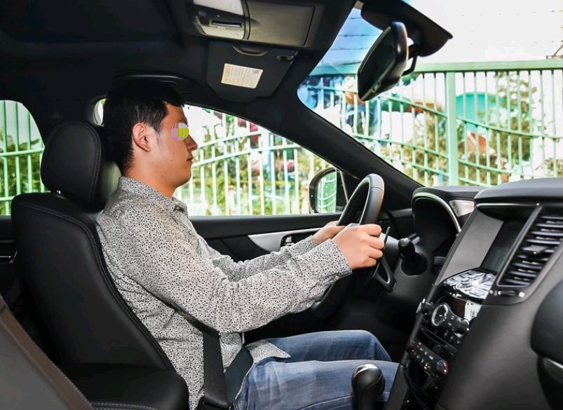 全系搭载3缸发动机,全系标配3.0t