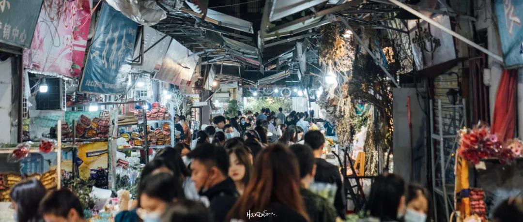 武汉地铁循礼门鲜花花市,武汉循礼门花市蓝色玫瑰