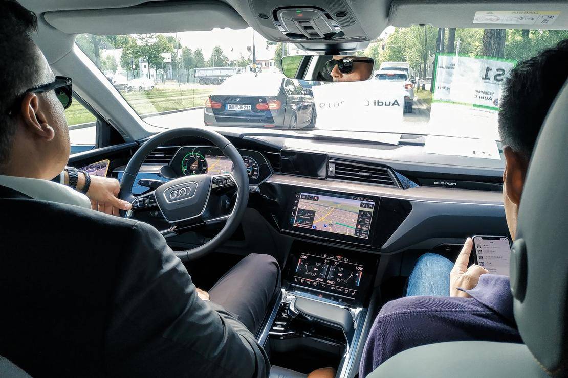 奥迪r8新能源版,奥迪r8新能源