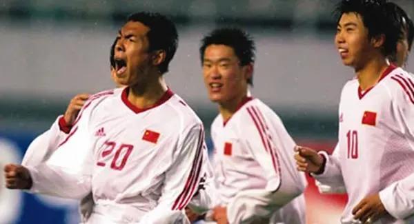 足球记忆长存心间,中国足球的超白金一代