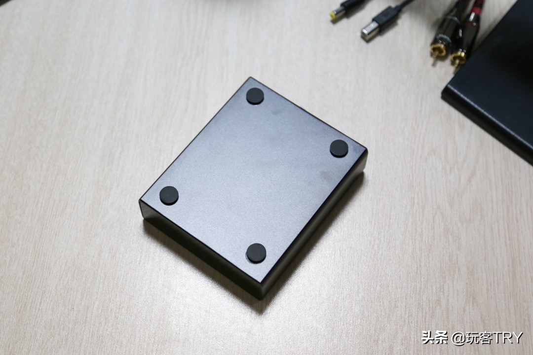 解码器里的小米，说说性能小钢炮拓品E30DAC+监听音箱的听感