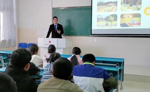 殡仪馆殡葬工作者收入,殡仪馆工作真能月入几十万吗