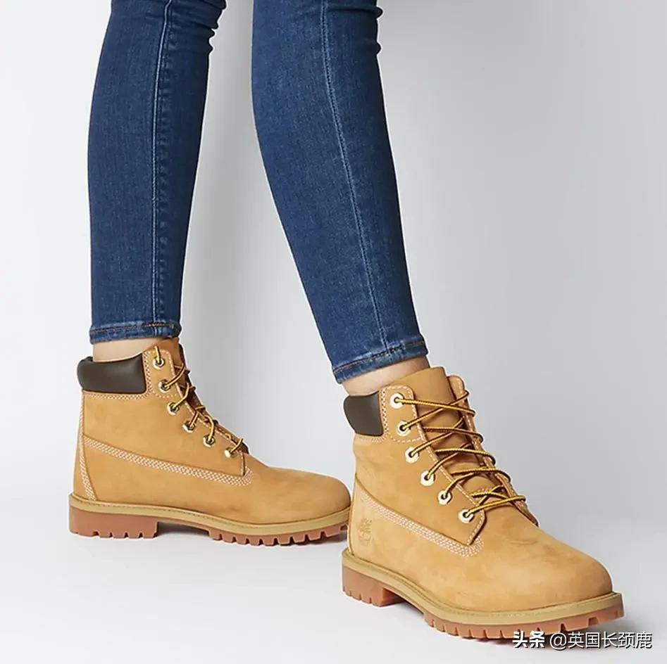 鞋柜秋冬马丁靴,鞋柜冬季靴子