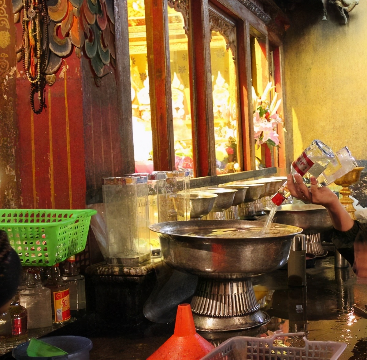 西藏唯一一座女财神寺,中国第一财神庙和天下第一财神庙