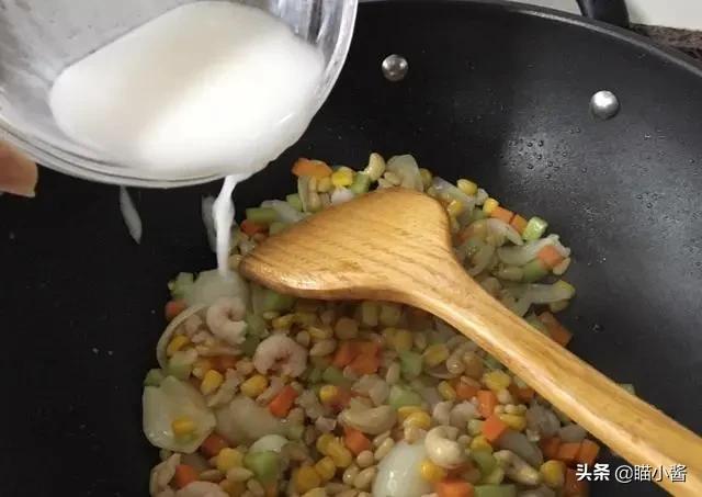 生粉和淀粉的区别和用途,爱做饭的你知道生粉和淀粉的区别