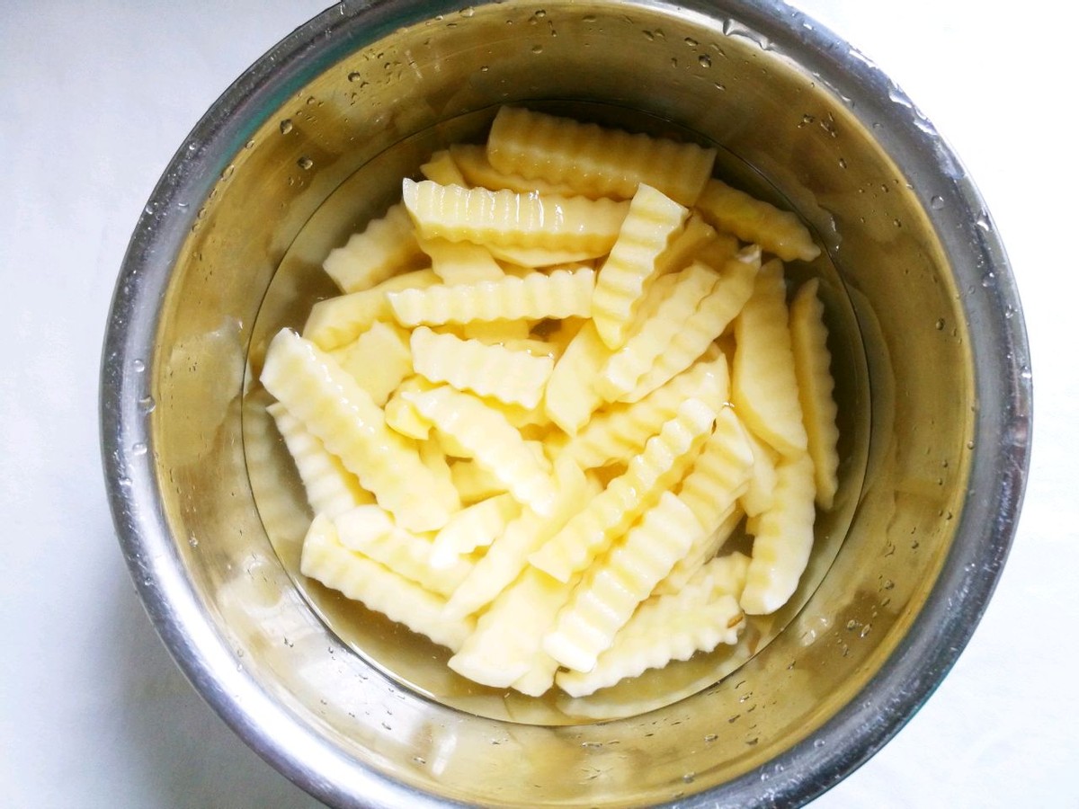 超辣狼牙土豆做法,凉拌狼牙土豆的做法儿童