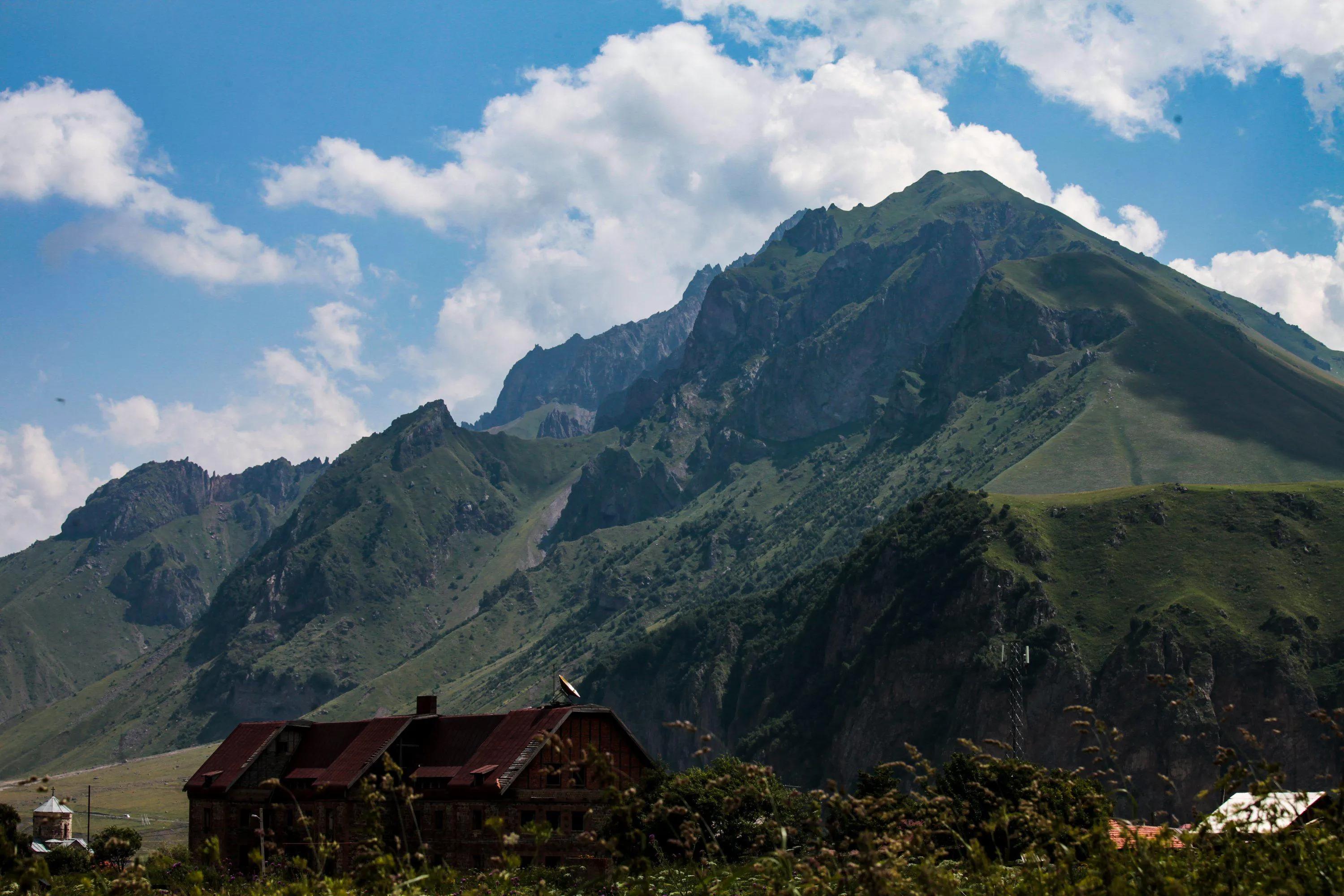 自驾格鲁吉亚高加索山区,卡兹别克山旅游攻略