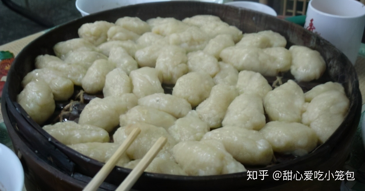 山药蛋和莜面栲栳栳,只有莜面栲栳栳还有个山药蛋