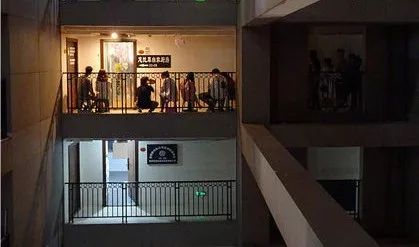 重庆魔方大楼,重庆魔方大厦