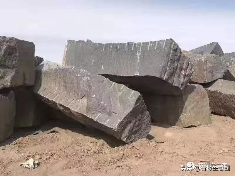 黑色花岗岩辐射大吗,深褐色花岗岩石材