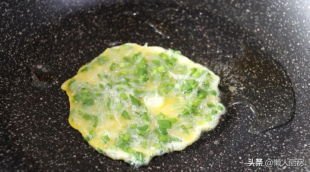 不需揉的韭菜鸡蛋饼的做法,韭菜鸡蛋饼不用面粉的做法