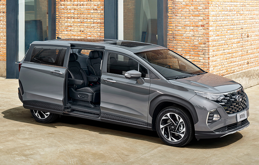 库斯途和传祺m8空间对比,库斯途1.5t智爱旗舰版对比传祺m8