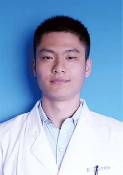 向广大患者致以新春的问候,向全国广大医务者祝贺医师节