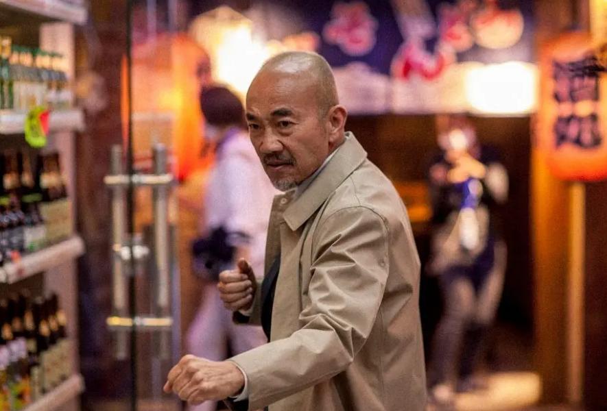 《肥龙过江》线上首映，甄子丹变身200斤大胖子，武打仍毫无压力