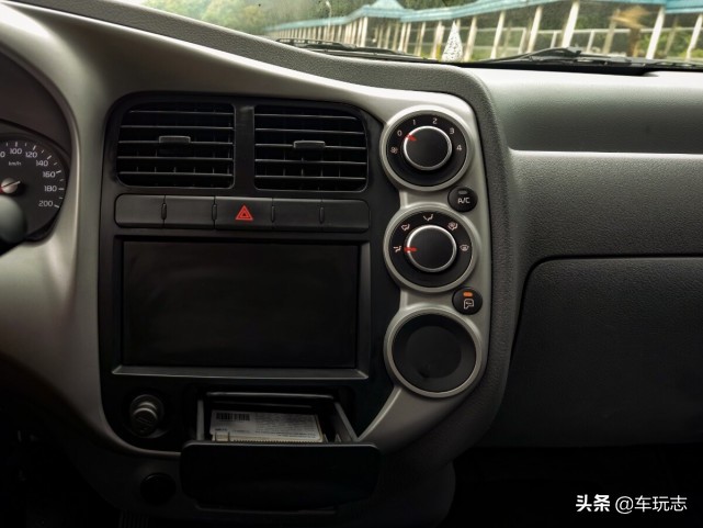 璧蜂簹k2700鍥涢┍杞诲崱,璧蜂簹鍘㈠紡灏忚揣杞2700