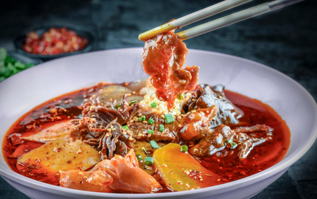 冒菜火锅麻辣烫钵钵鸡有什么区别,冒菜火锅和麻辣烫有什么区别