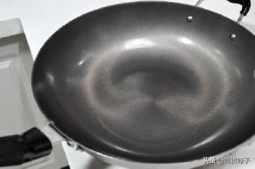 新锅怎么开锅不用猪皮,新锅不要直接上油炒菜的小妙招