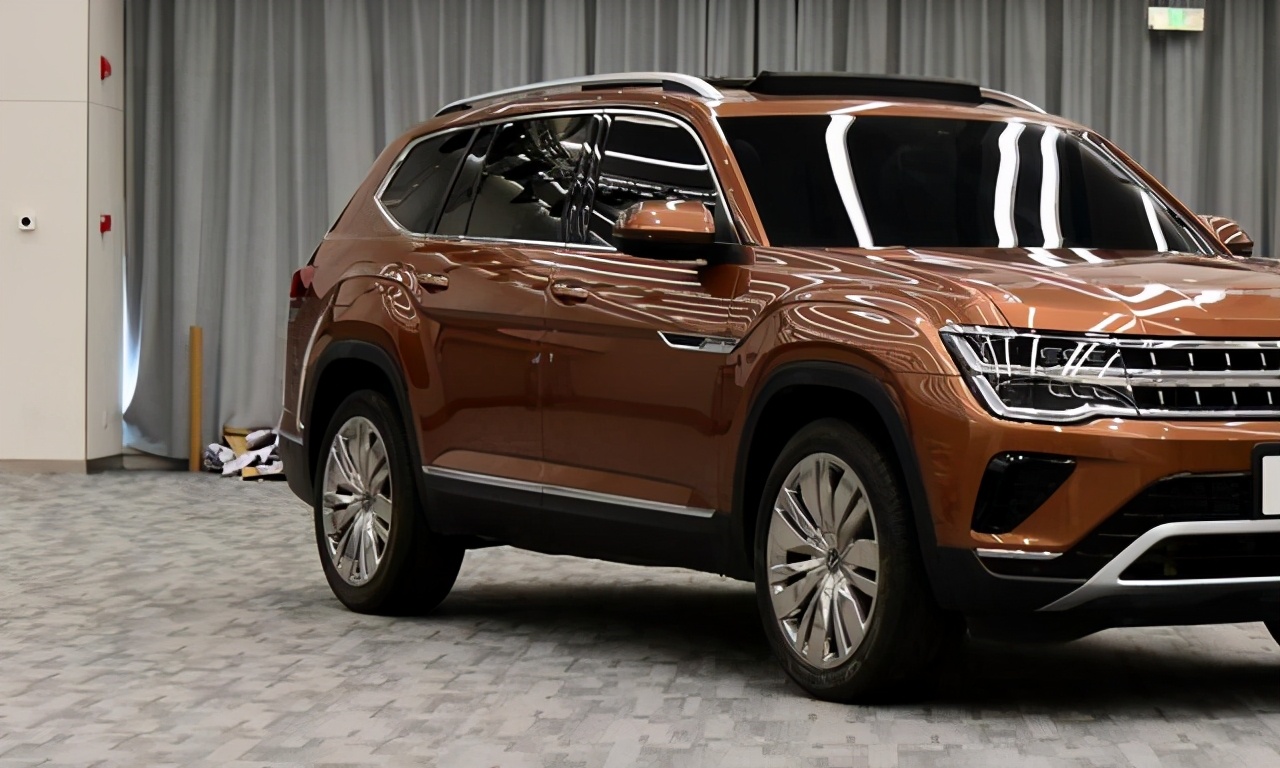 30万没要汉兰达提了奔驰,汉兰达和大众途昂试驾